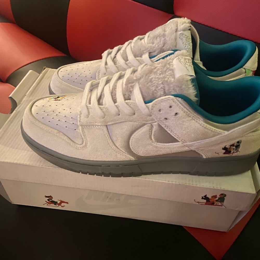 NIKE DUNKS LOW “ICE”